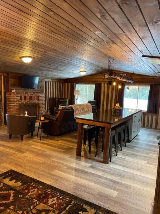 Cozy Log Cabin In 吉姆索普 外观 照片